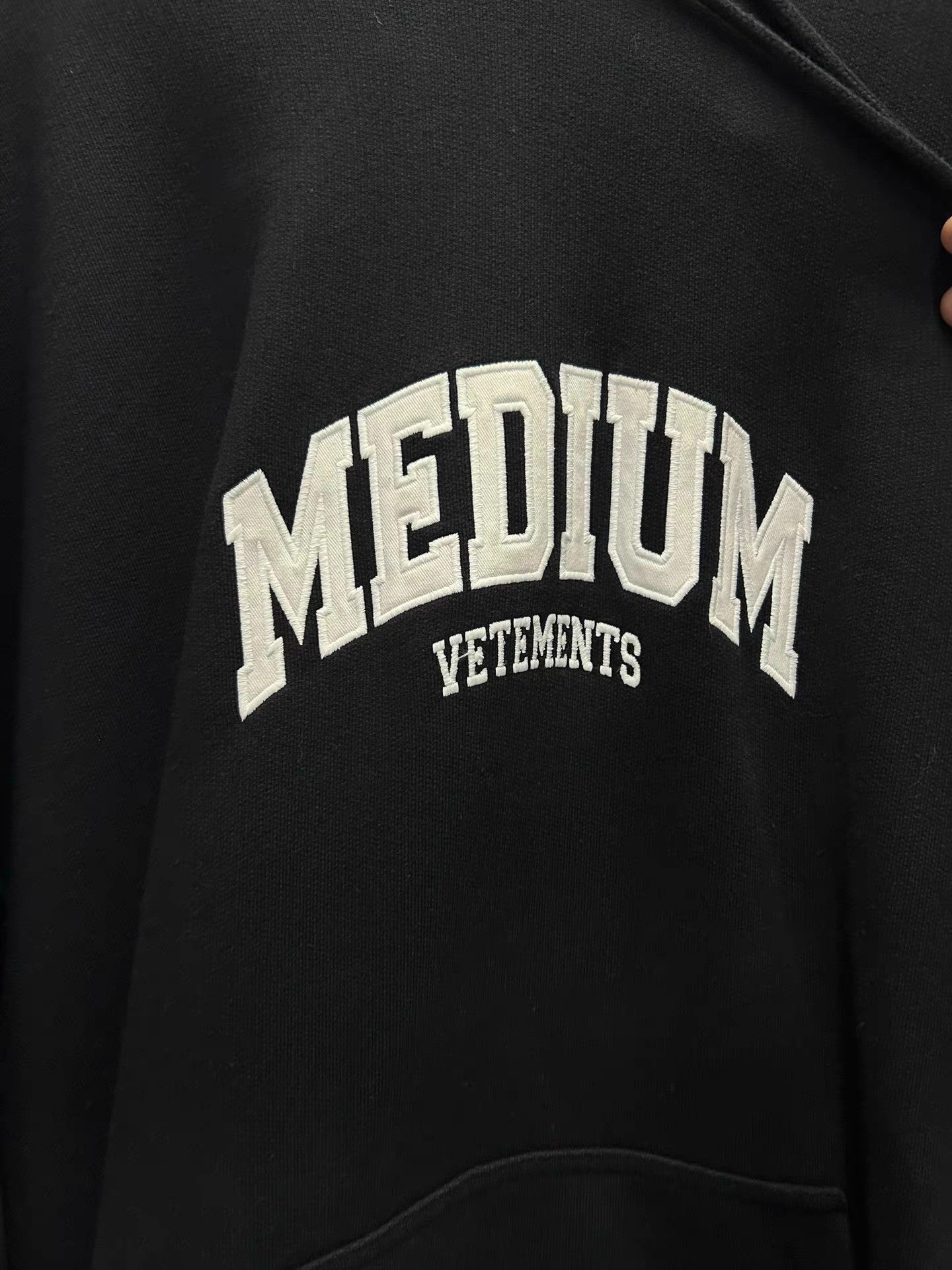 Vetements Vetements 24ss medium logo print sweatshirt Size US XS / EU 42 / 0 - 3 Thumbnail
