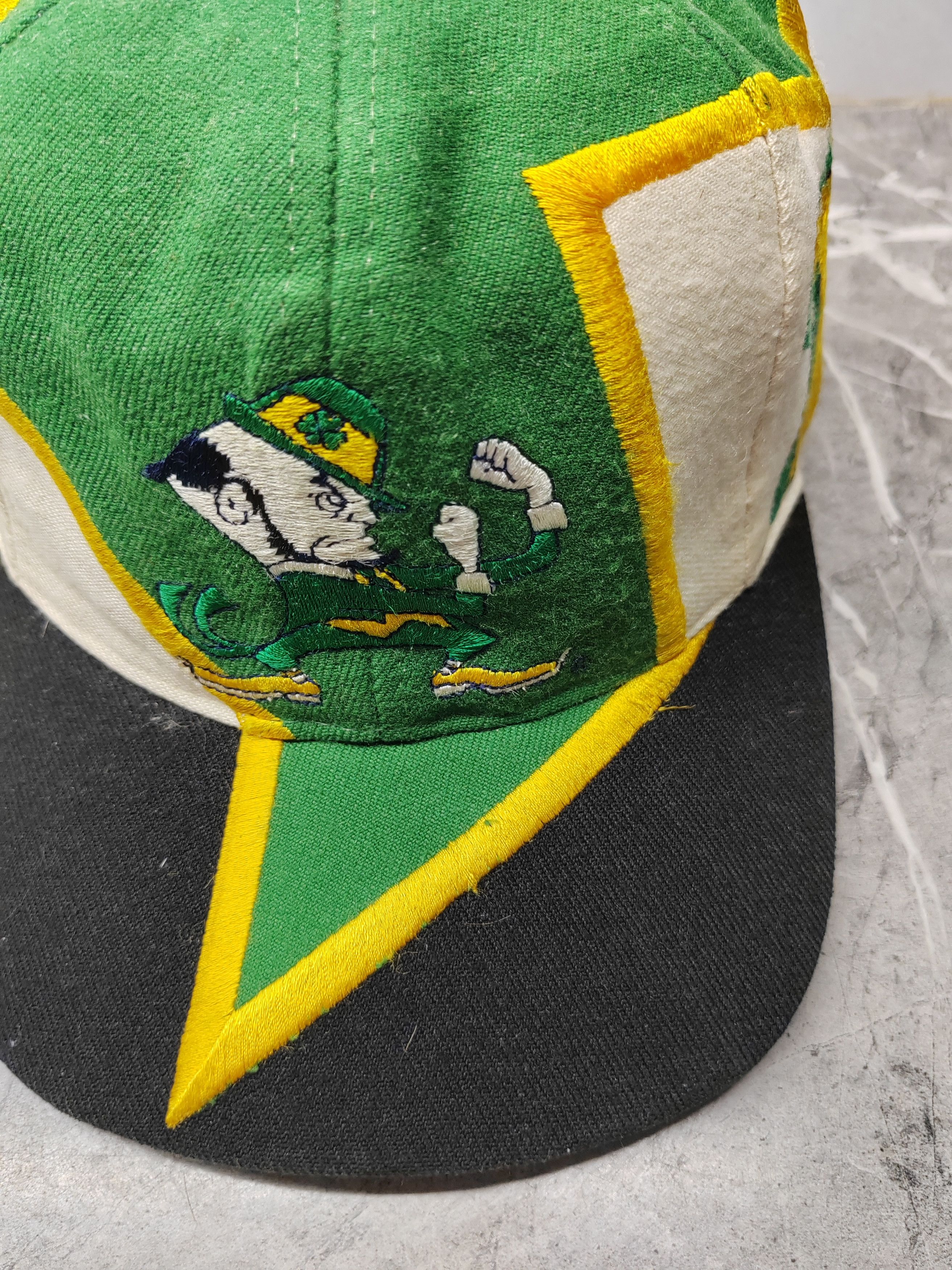 Vintage Vintage Notre Dame Fighting Irish TOW Graffiti Style Cap Size ONE SIZE - 3 Thumbnail