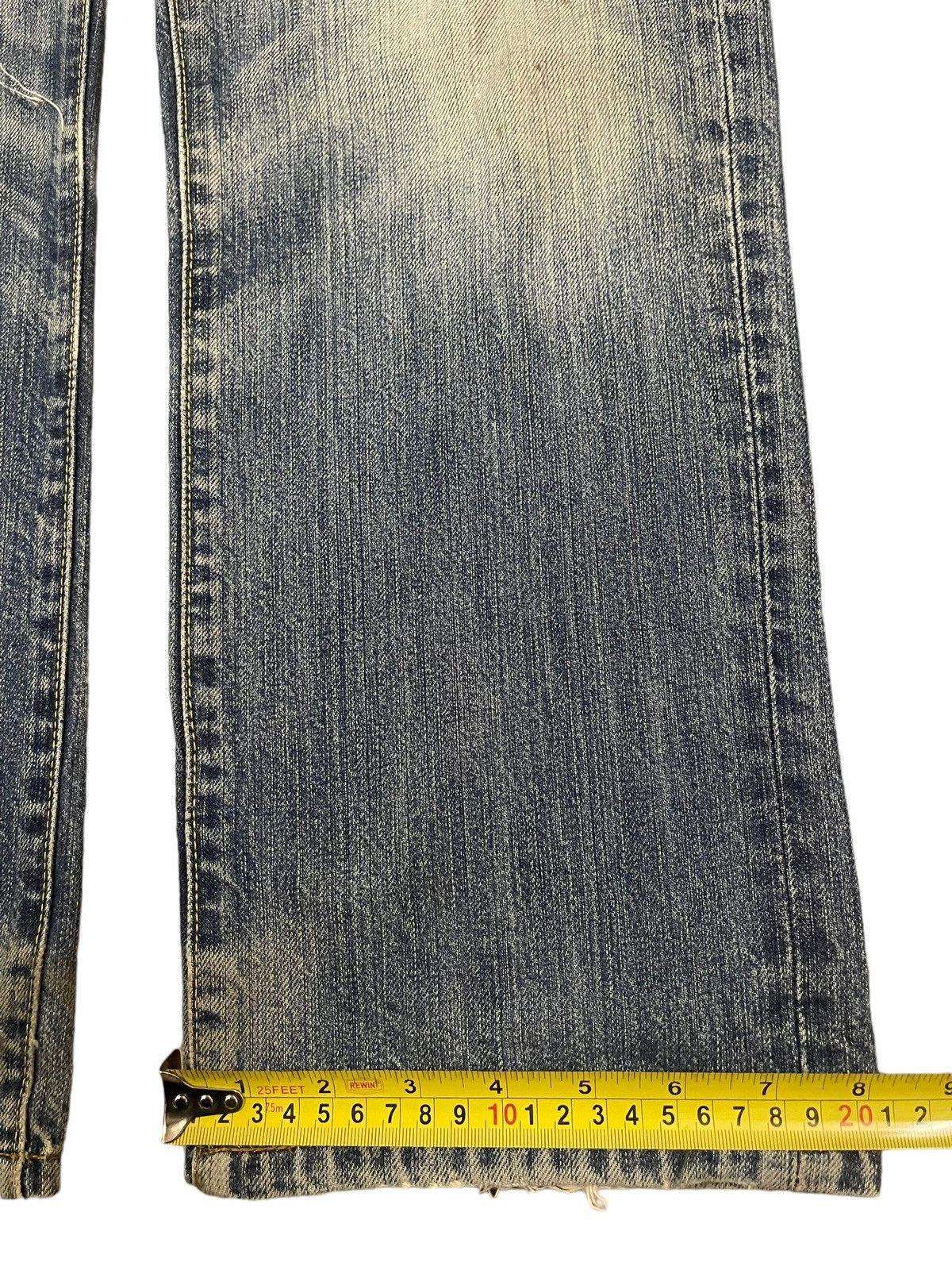 Uniqlo Vintage Japanese Uniqlo Blue Wash Distressed Style Jeans Size US 30 / EU 46 - 14 Thumbnail