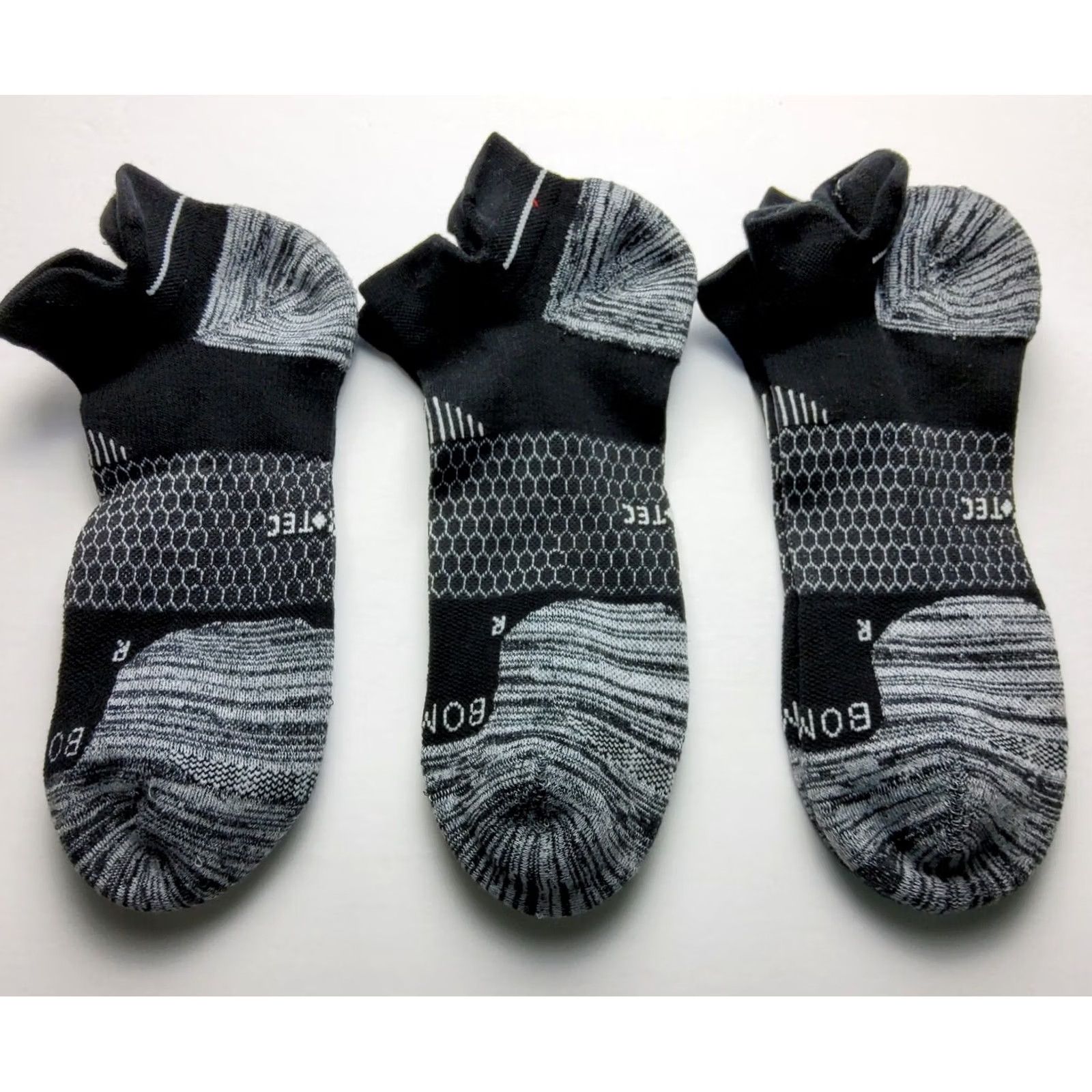 Vintage Bombas Hex-Tec Athletic Socks Lot Of 3 Size XL Black Men Socks Athletic Hex Tec Size ONE SIZE - 2 Thumbnail