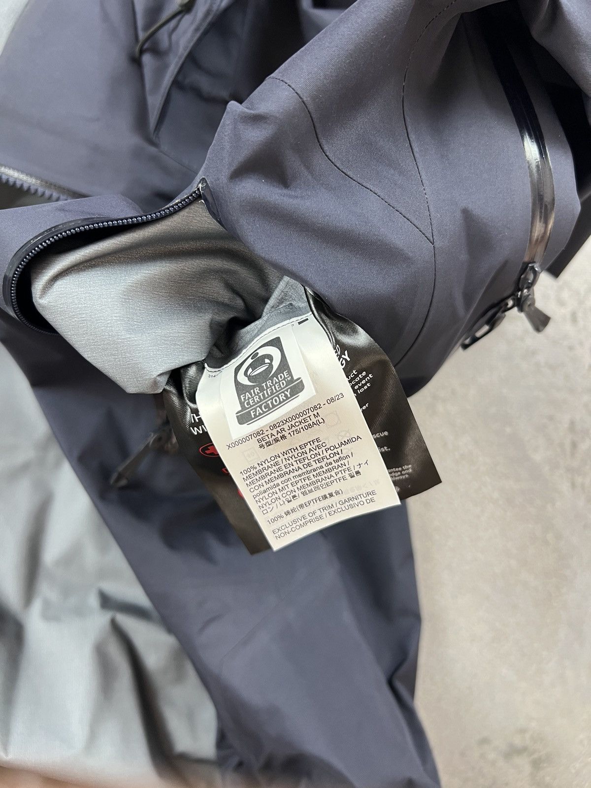 Arc'teryx Arc’teryx Beta AR jacket Size US L / EU 52-54 / 3 - 9 Thumbnail