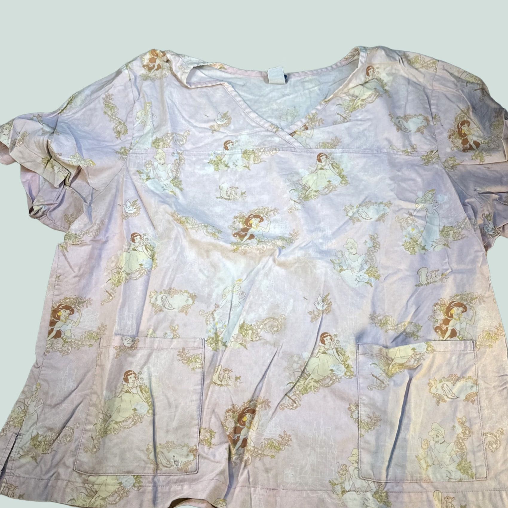 Disney Disney Women's Scrubs Shirt 3XL White Jasmine Snow White Cinderella Princesses Disney Women Size XXL / US 16-18 / IT 52-54 - 1 Thumbnail