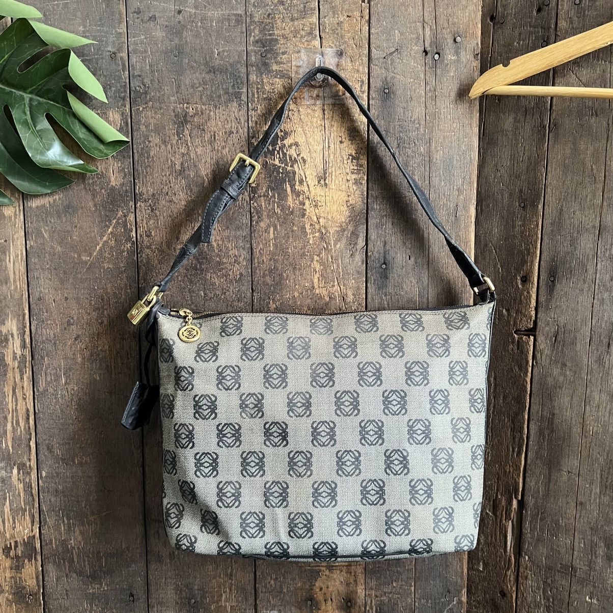 Loewe Loewe Monogram Coated Canvas Shoulder Bag Size ONE SIZE - 1 Thumbnail