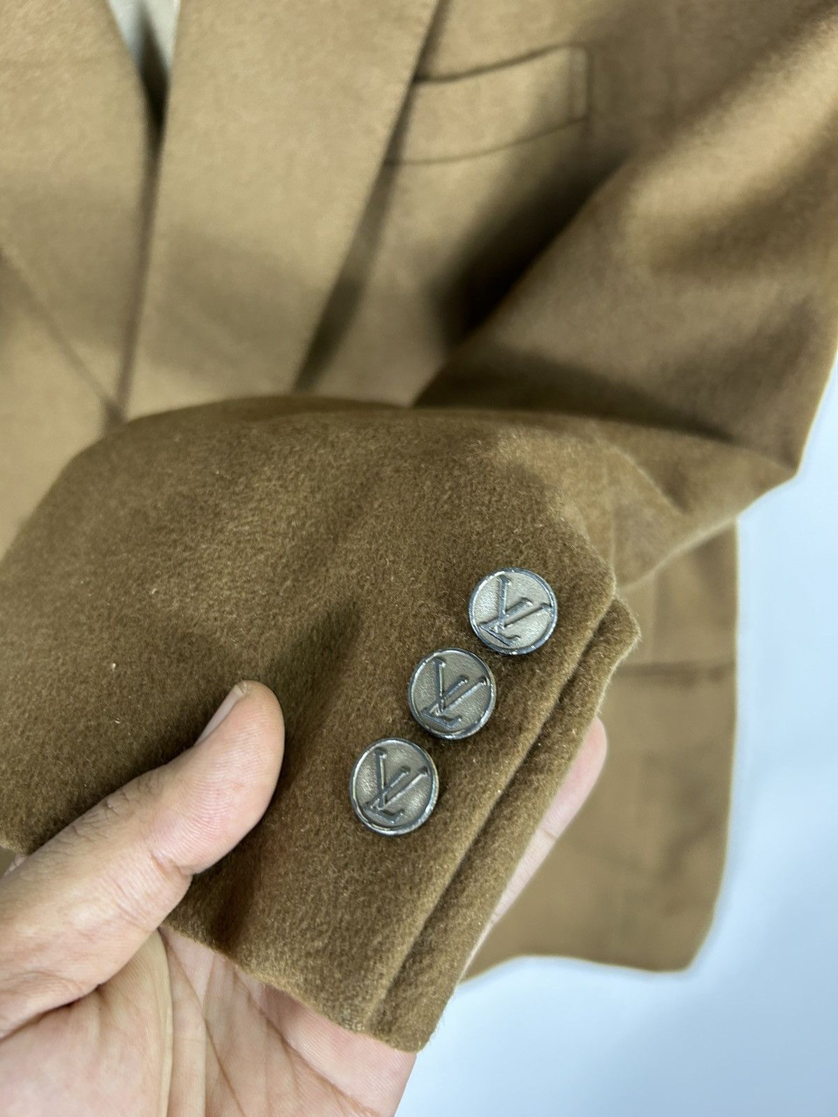 Autumn Cashmere × Vintage 🔥Liberomann Cashmere Taylor Made Button LV Double Breast Size US L / EU 52-54 / 3 - 8 Thumbnail