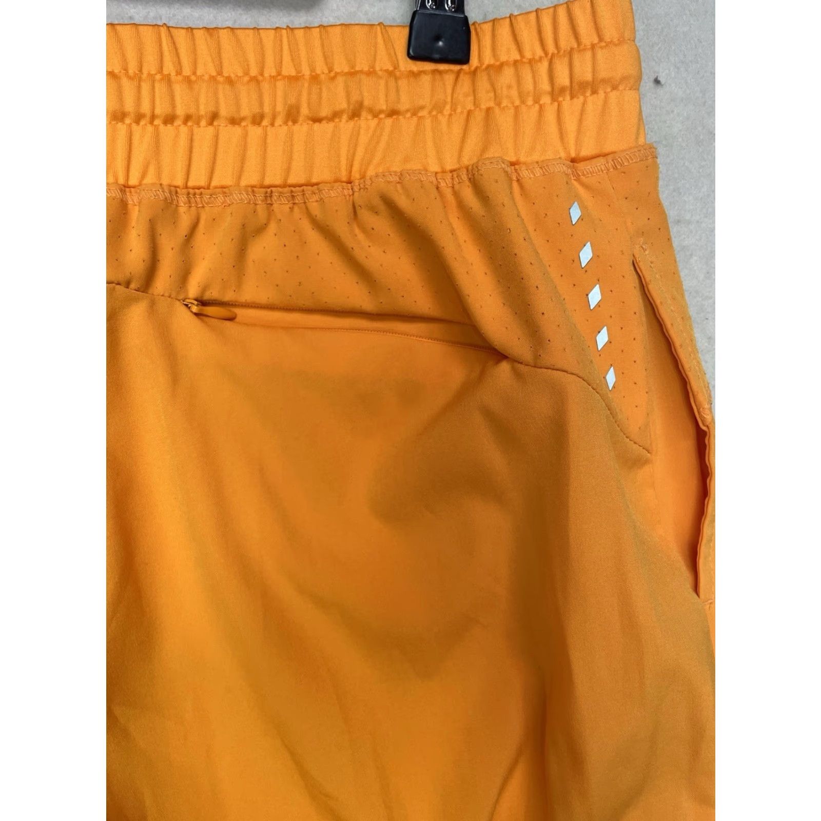 Vintage Barco One Scrubs Orange Womens MT M Tall 50% Polyester 43% Recycled Polyester 7% Polyester Recycled Womens Barco One Scrubs Orange MT M Tall Womens Size 32" / US 10 / IT 46 - 6 Thumbnail