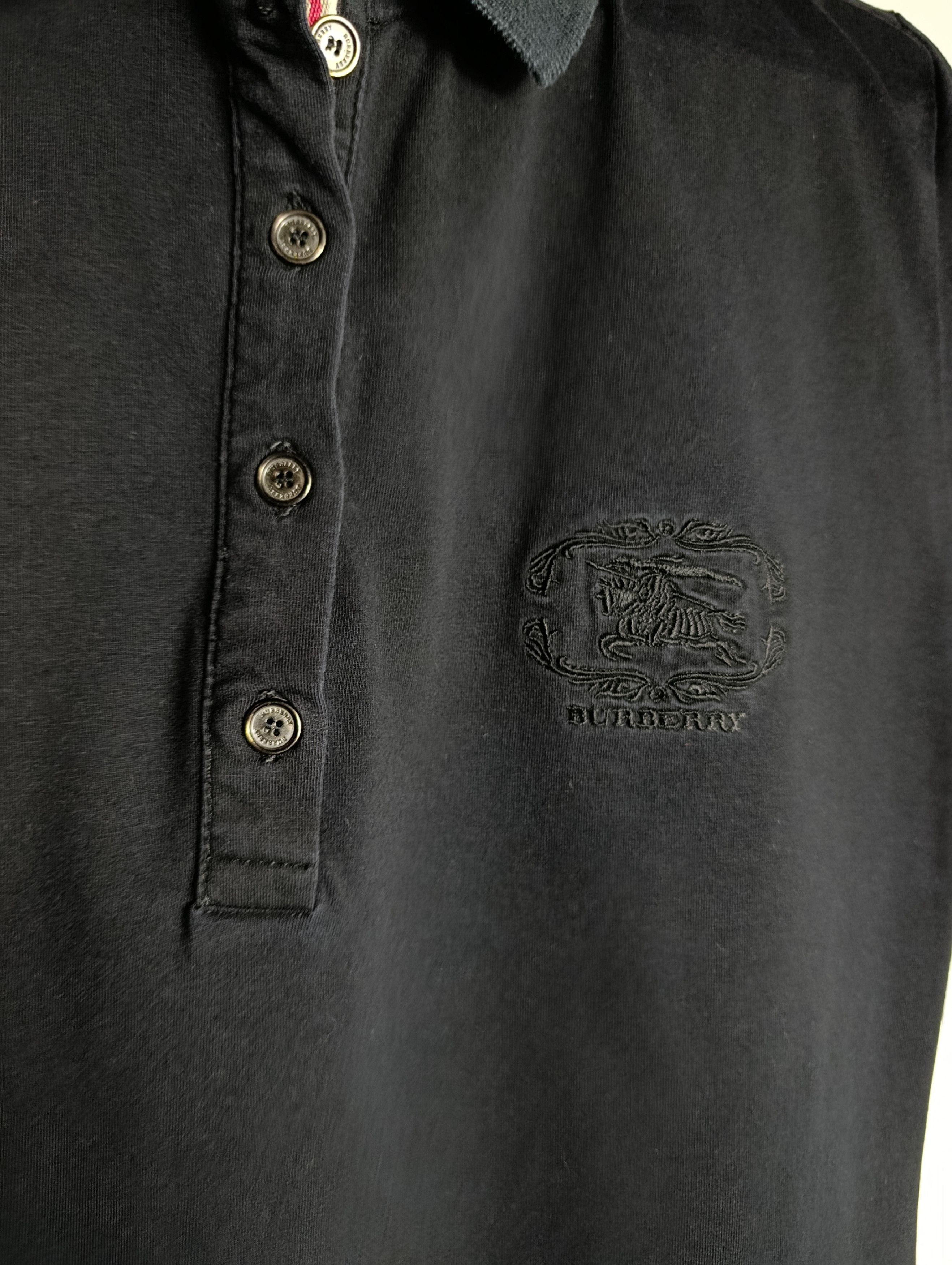Burberry Burberry Blouse Polo T-shirt Size M / US 6-8 / IT 42-44 - 1 Thumbnail