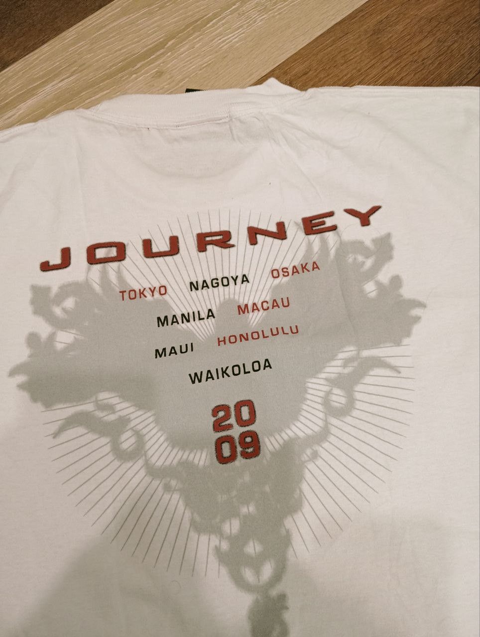 Band Tees JOURNEY BAND VINTAGE TSHIRT - SIZE L Size US L / EU 52-54 / 3 - 7 Thumbnail