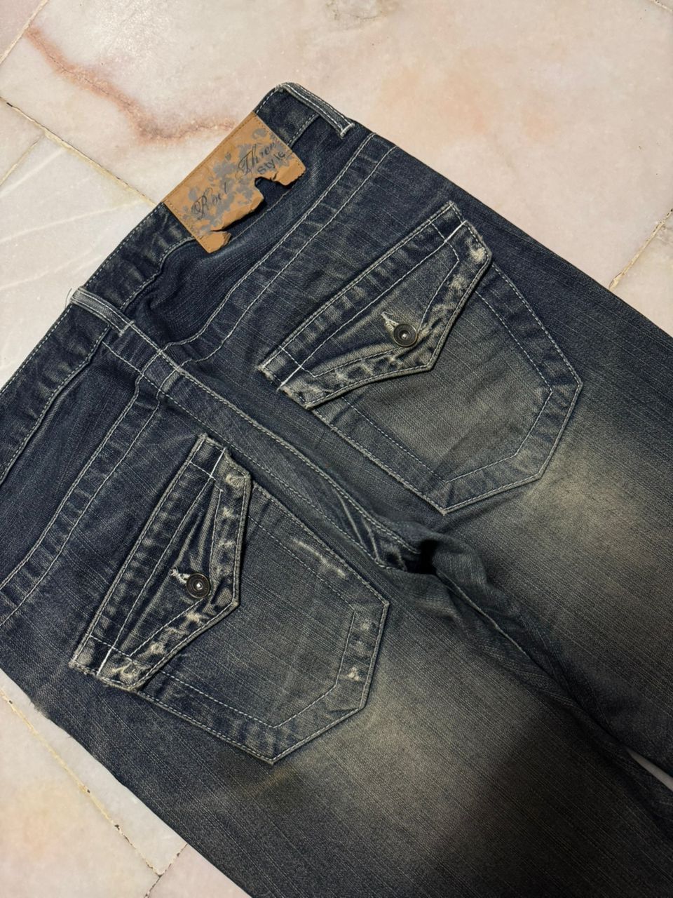 Flare💥Insane 90s Root three Rusty Mudwash Distress Dark Jean