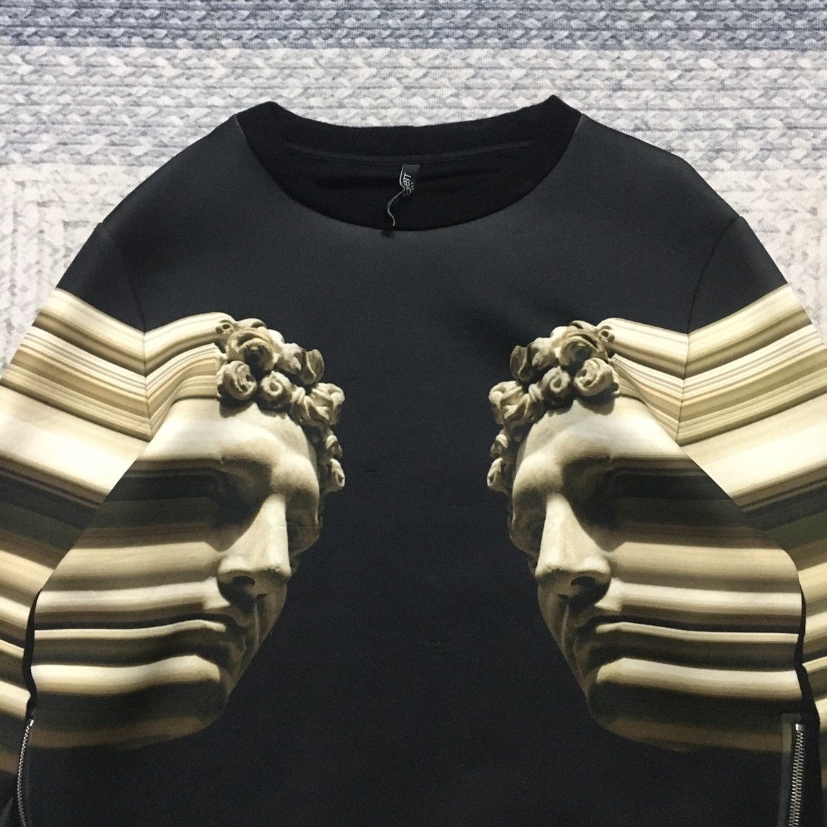 Neil Barrett Rare Neil Barrett Greek/Roman Double Graphics Pullover Size US L / EU 52-54 / 3 - 2 Thumbnail