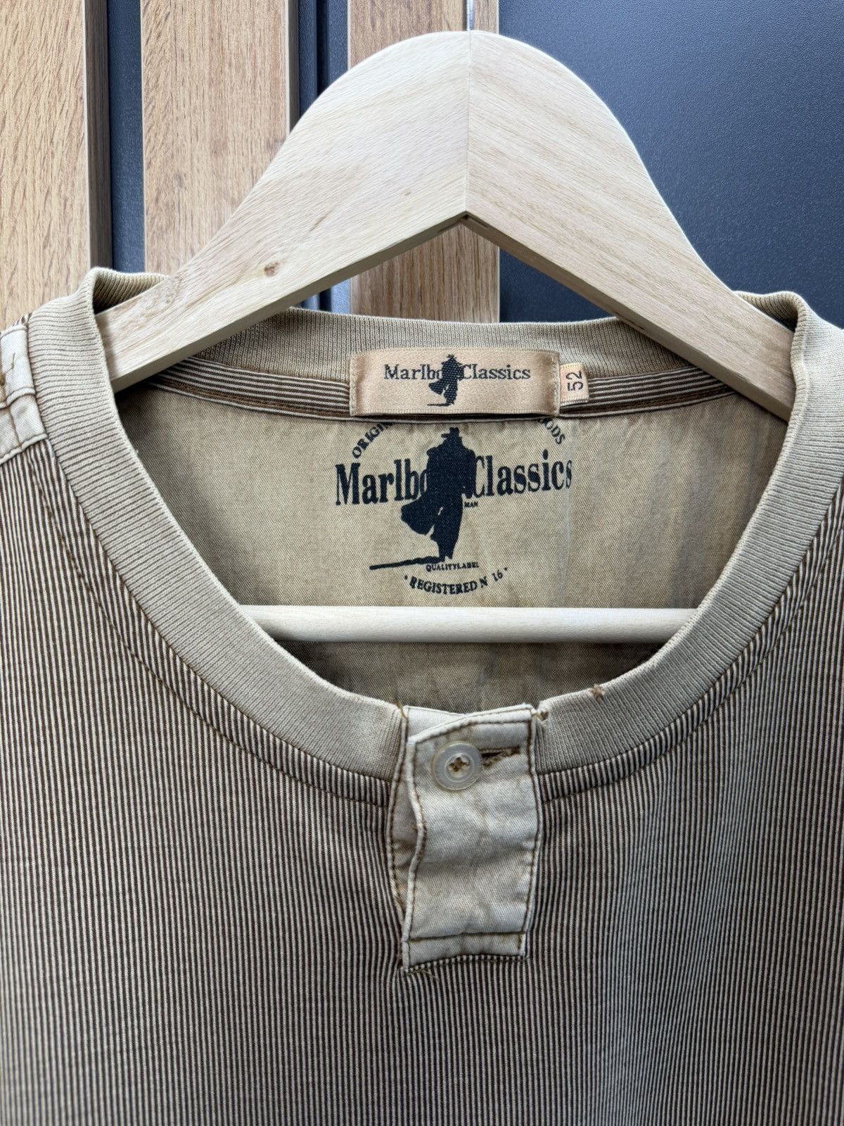 Marlboro Classics Vintage Marlboro Classics Ribbed Pocket T-Shirt Size 52 Size US L / EU 52-54 / 3 - 4 Thumbnail
