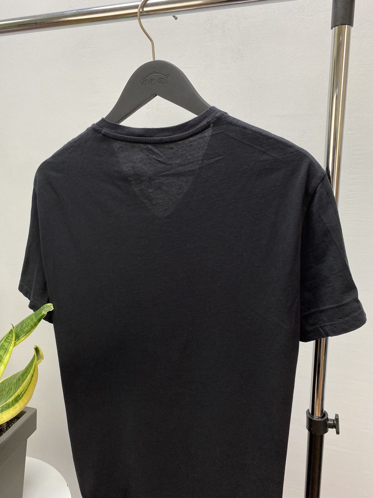 Giorgio Armani Armani Exchange Big Logo V Neck T Shirt Size US M / EU 48-50 / 2 - 16 Thumbnail