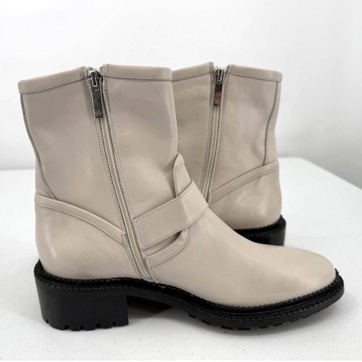 Aquatalia NEW Aquatalia Women's Off-White Omayda Water Repellent Boot Size US 8 / IT 38 - 8 Thumbnail