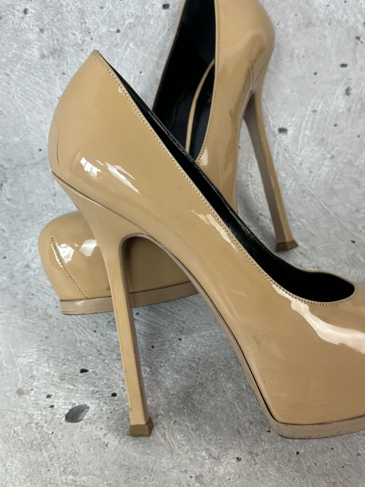 Saint Laurent Paris Saint Laurent Beige Patent Leather Made in Italy Heels Size US 7.5 / IT 37.5 - 6 Thumbnail