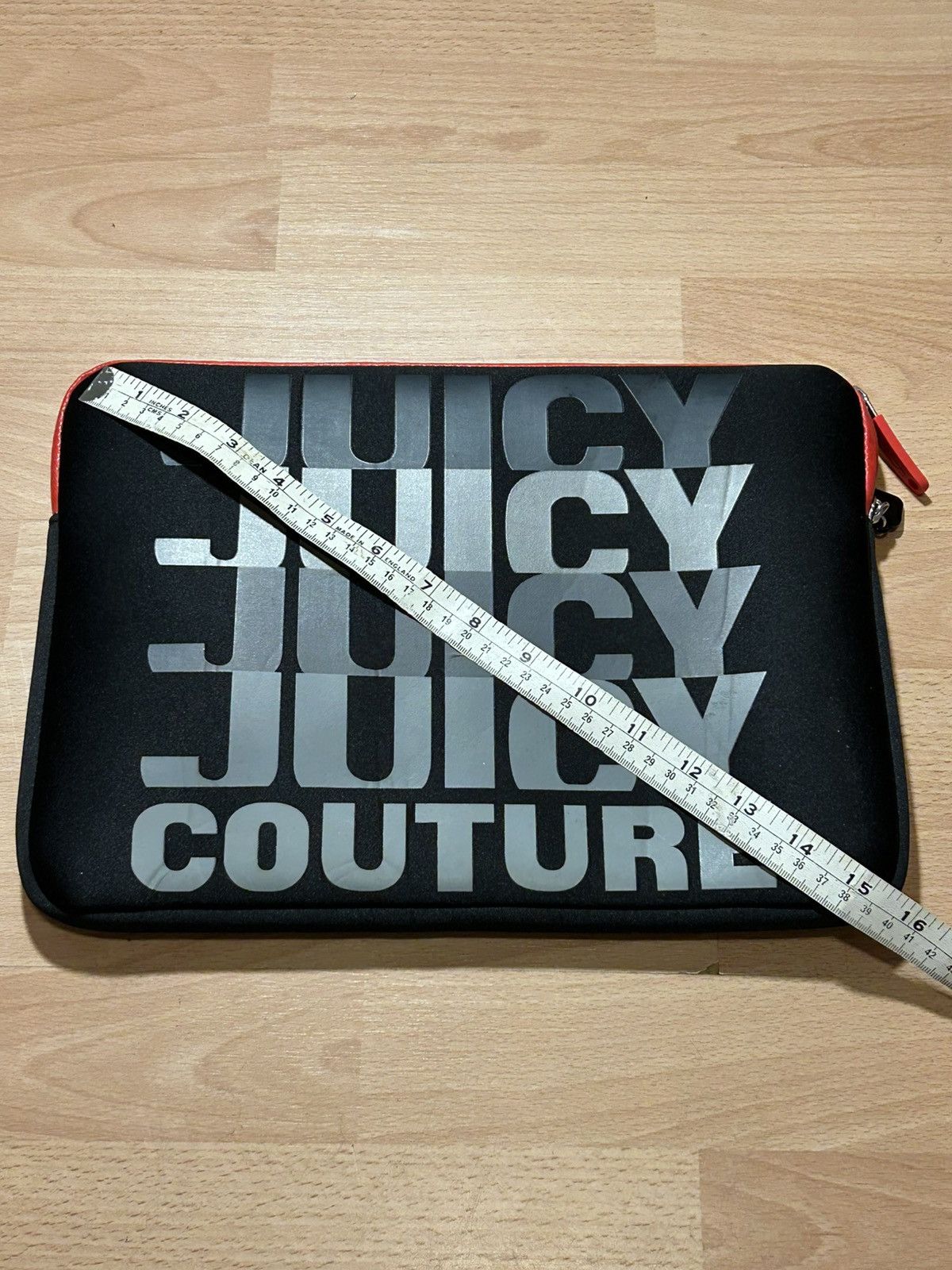 Juicy Couture Y2K juicy couture 15inch laptop sleeve Size ONE SIZE - 6 Thumbnail