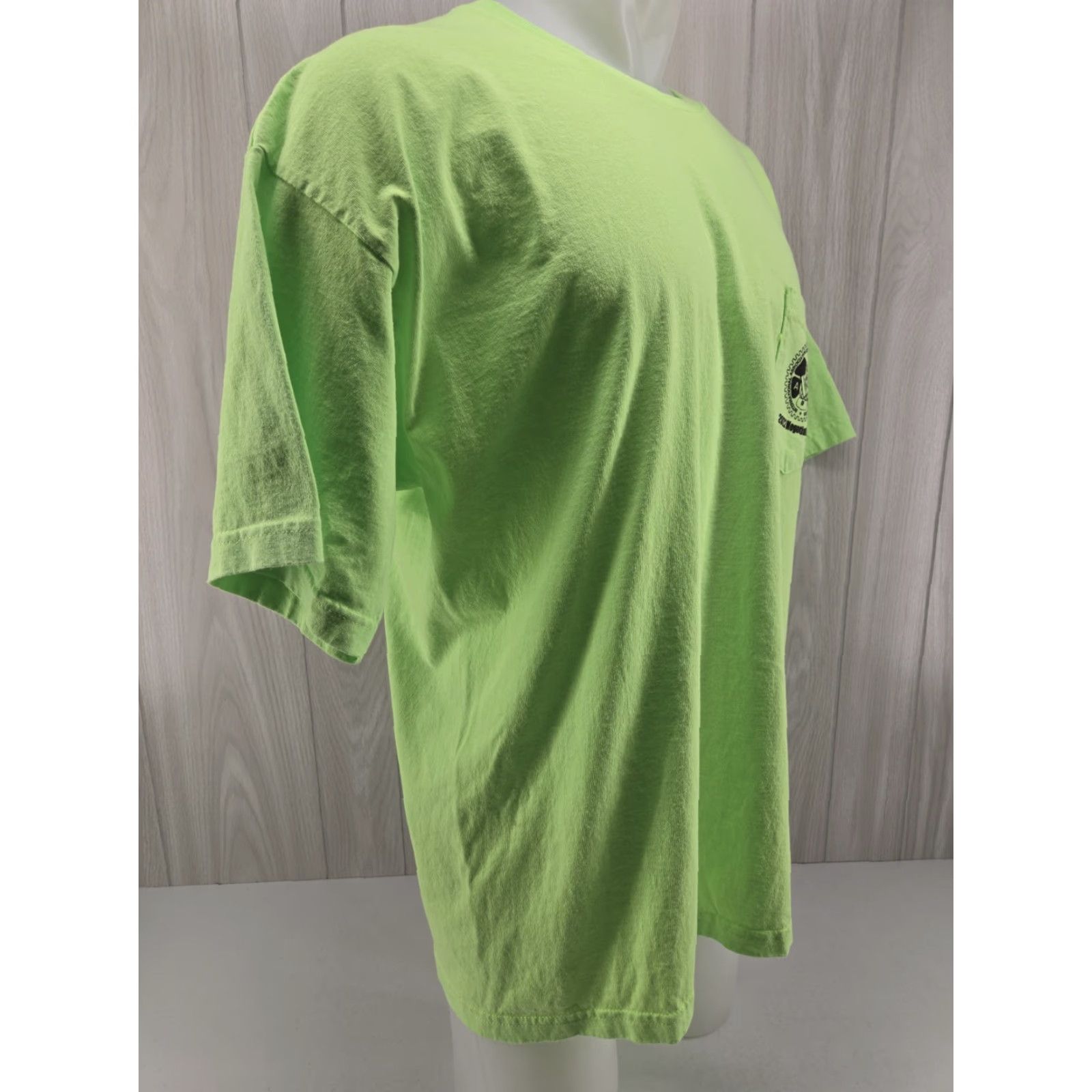Vintage VINTAGE Bayside International Association of Machinists and Aerospace Workers T-Shirt 2XL Green adult Mens 2022 graphic print short sleeve crew neck Size US XXL / EU 58 / 5 - 6 Thumbnail