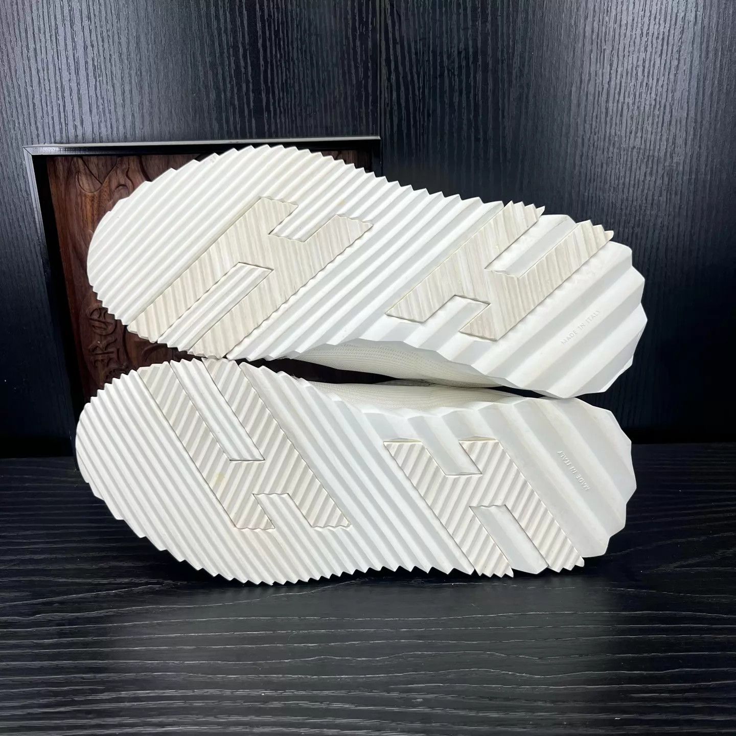 Hermes Hermès Bouncing White Shoes Size 41 Near New Original Box Size US 8 / EU 41 - 7 Thumbnail