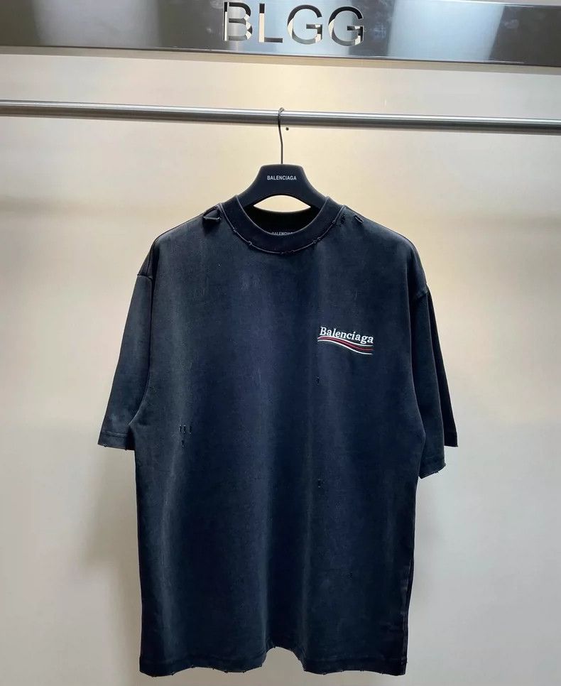 Balenciaga Balenciaga Anti-wear design wave cola short sleeve T-shirt Size US XL / EU 56 / 4 - 1 Thumbnail