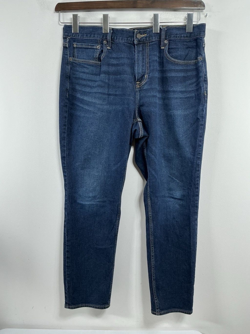 Old Navy Men's Old Navy Athletic Taper Dark Wash Blue Jeans 38x30 Size US 38 / EU 54 - 1 Thumbnail