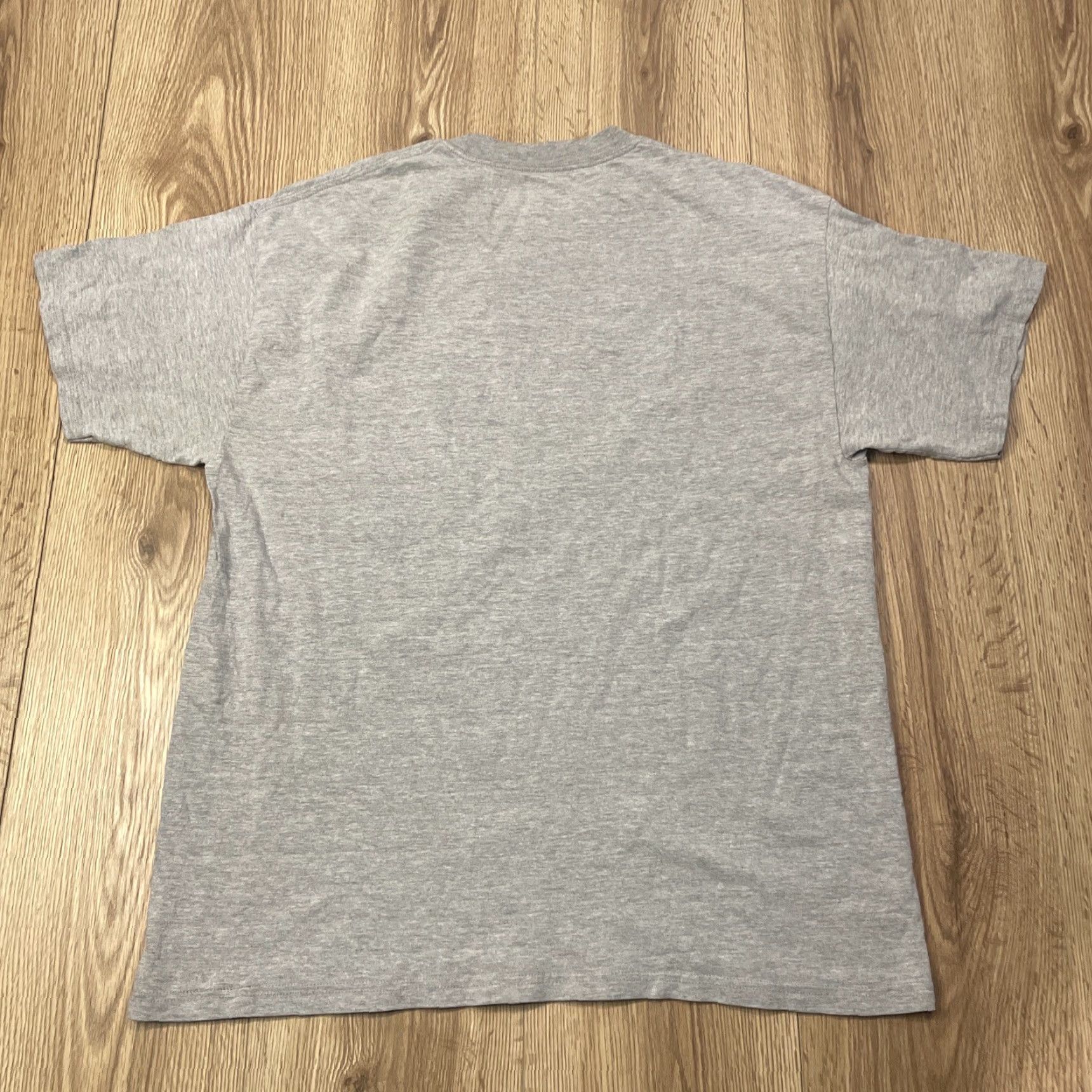 Disney Disney Pixar Mickey Mouse Graphic T-Shirt Adults Size Large Gray Short Sleeve Walt Disney World 2009 Mens Size US L / EU 52-54 / 3 - 6 Thumbnail