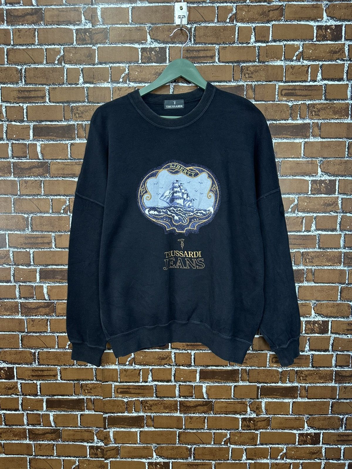 Trussardi Vintage Trussardi Jeans Liberty Logo Baggy Crewneck Z462 Size US L / EU 52-54 / 3 - 1 Thumbnail