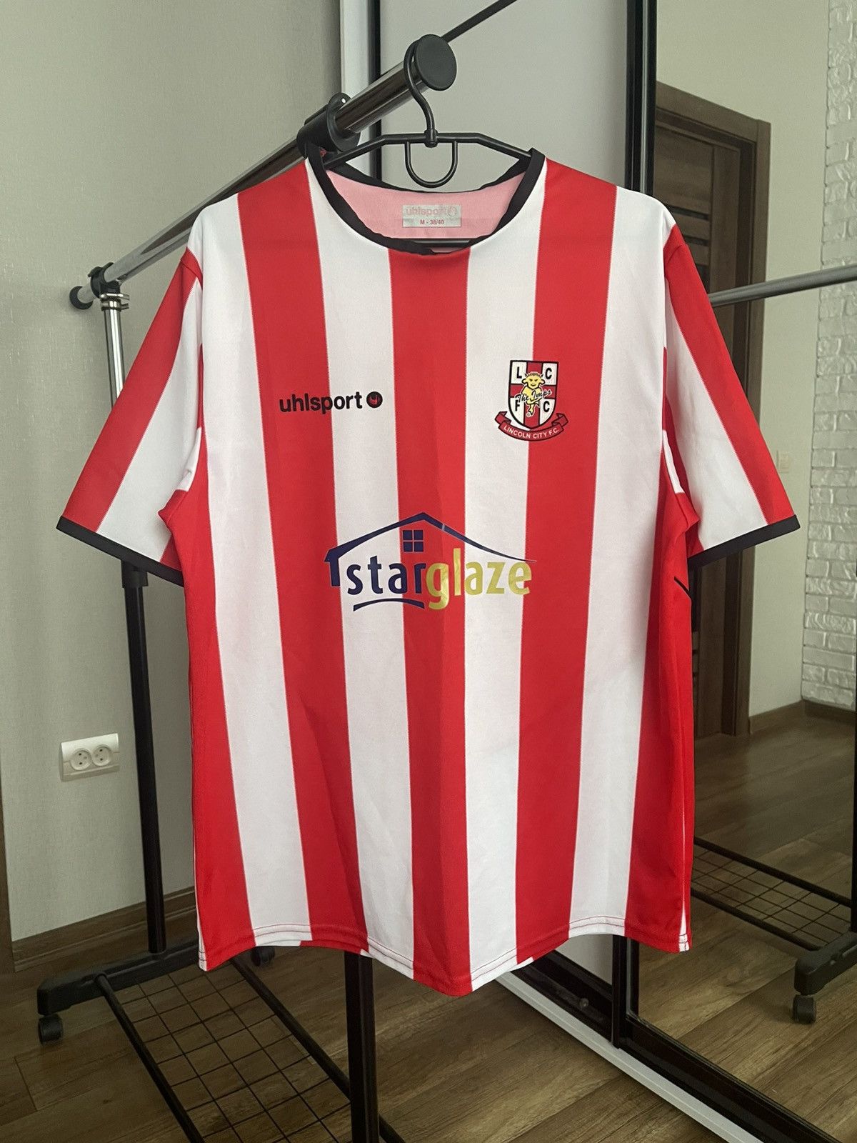 Other 2006/2007 Uhlsport Lincoln City FC Soccer Jersey Vintage Tee Size US M / EU 48-50 / 2 - 3 Thumbnail