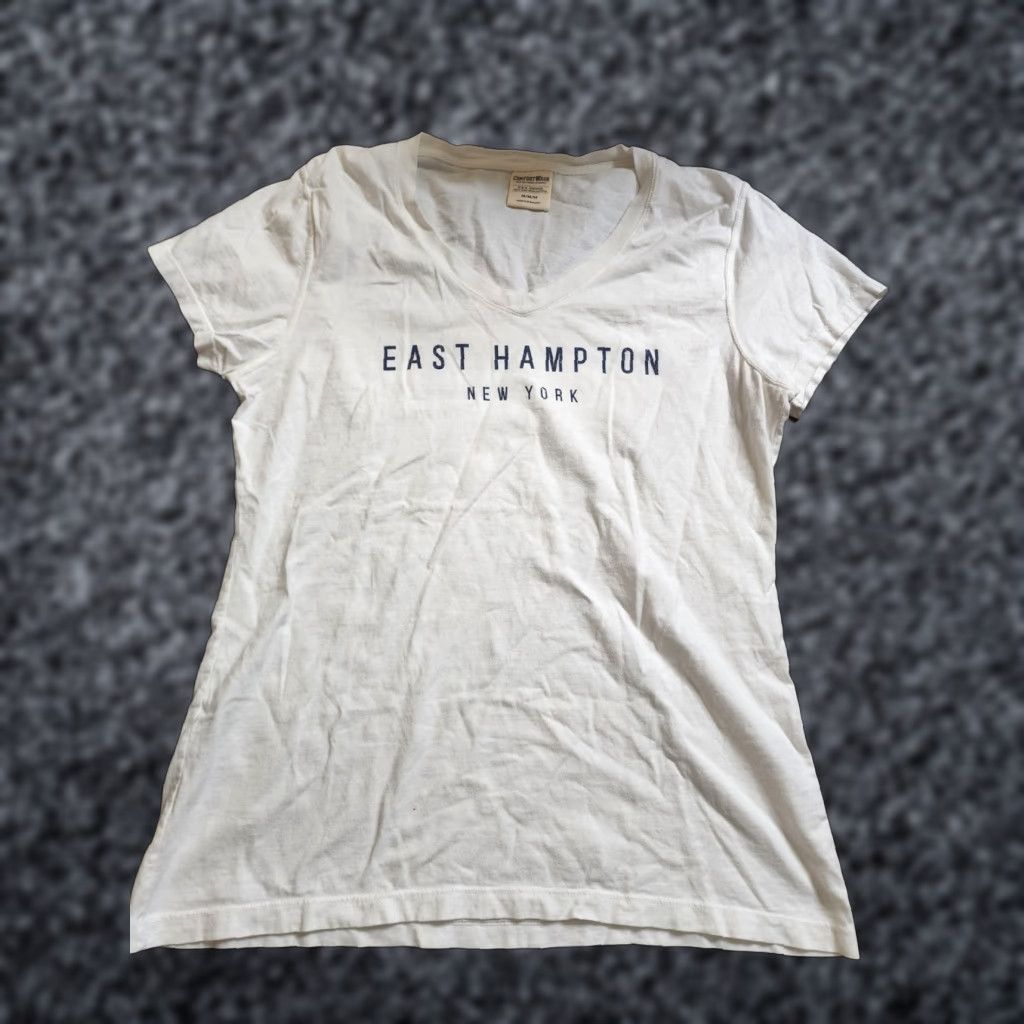 Vintage Comfort Wash Women's Travel Souvenir V-Neck T-Shirt M Beige East Hampton NY Size M / US 6-8 / IT 42-44 - 1 Thumbnail