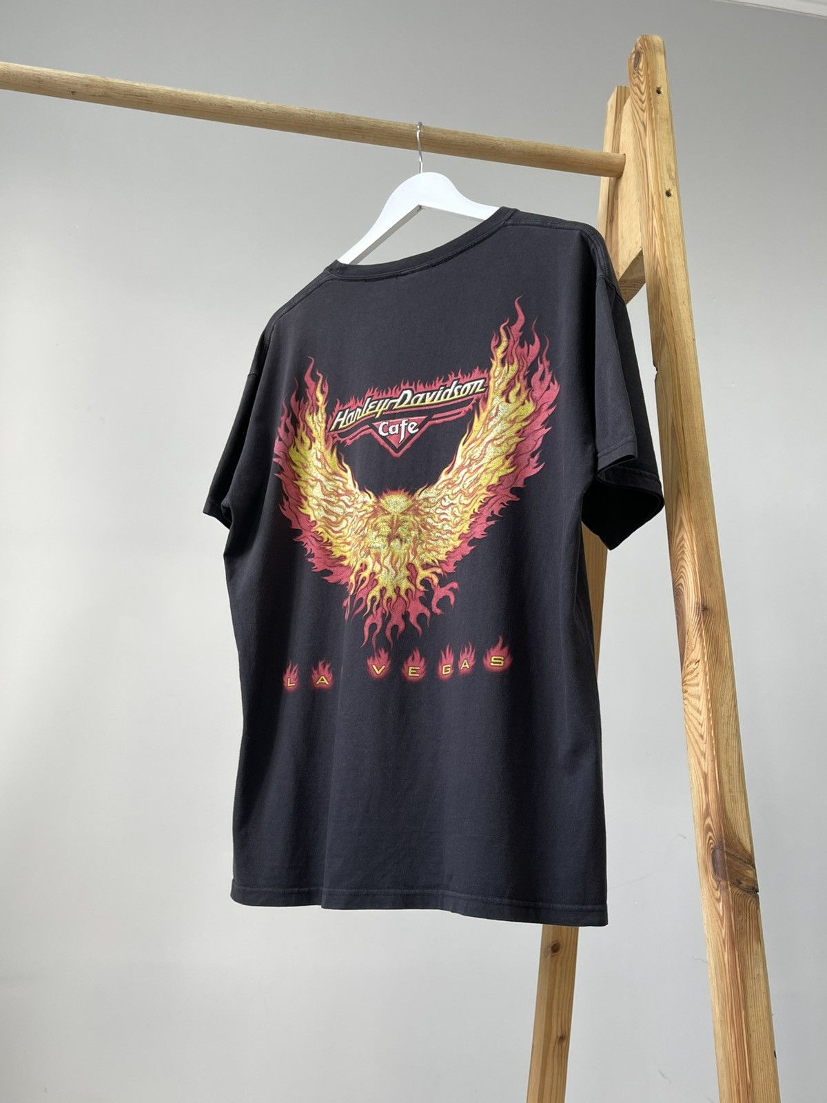Harley Davidson Vintage 90s Harley Davidson Cafe Las Vegas Eagle Flames Tee Size US L / EU 52-54 / 3 - 3 Thumbnail