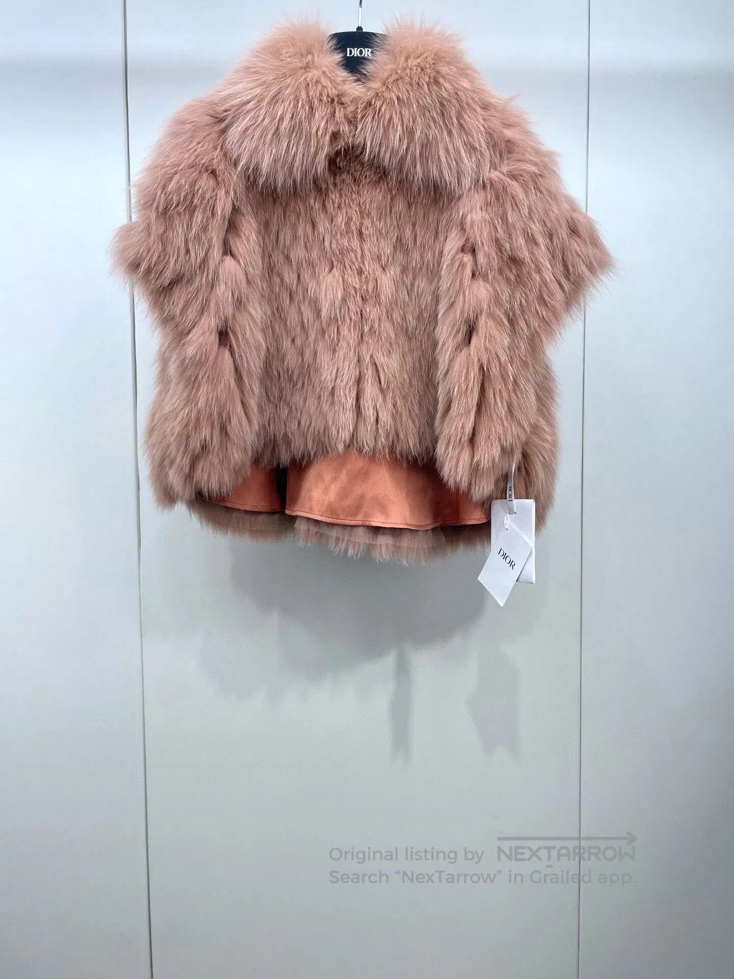 Dior Dior Fox Fur Cape Vest. Size XS / US 0-2 / IT 36-38 - 1 Thumbnail