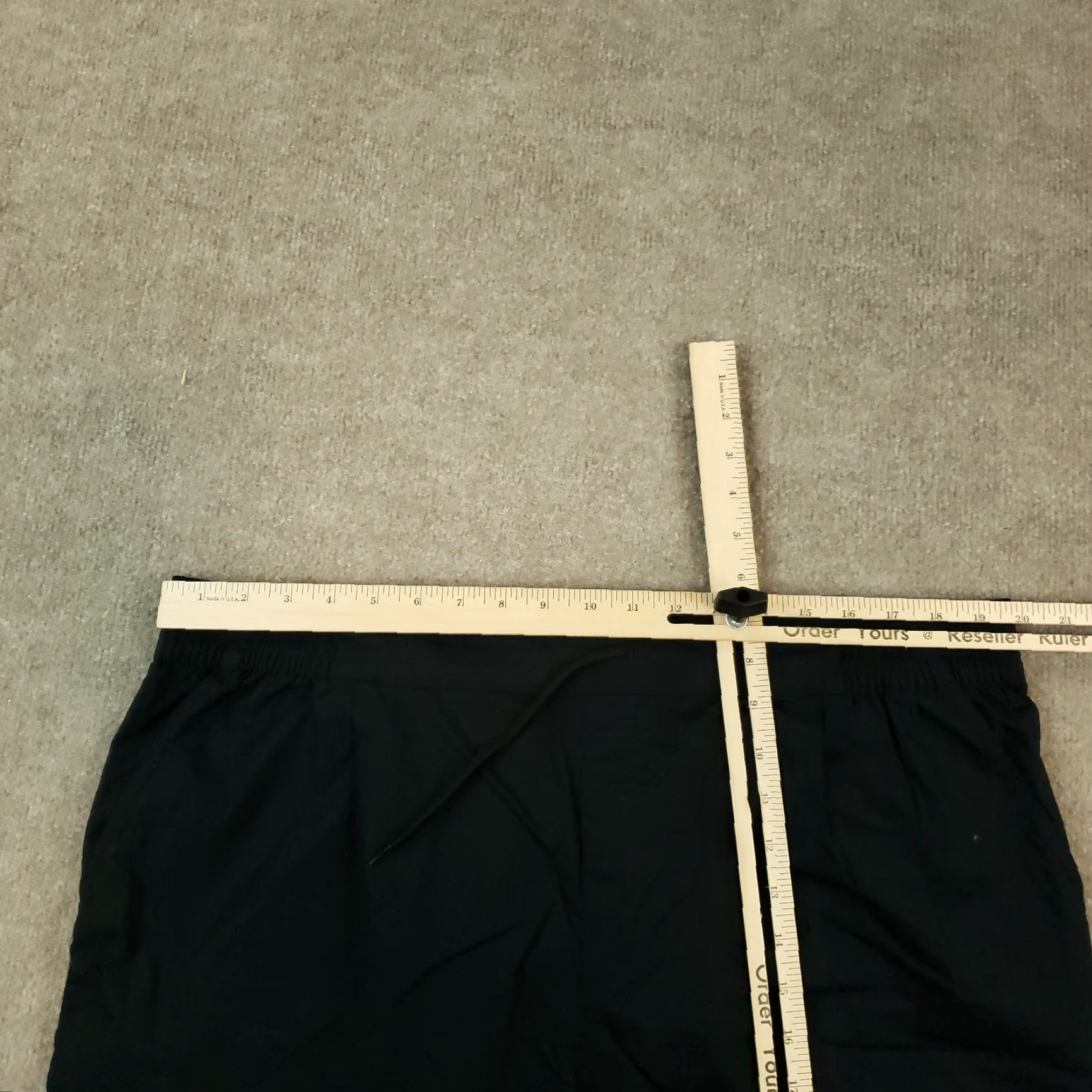 Vintage Columbia Shorts Mens XL Black Elastic Waist Drawstring Running Outdoors Shirt Size US 40 / EU 56 - 5 Thumbnail