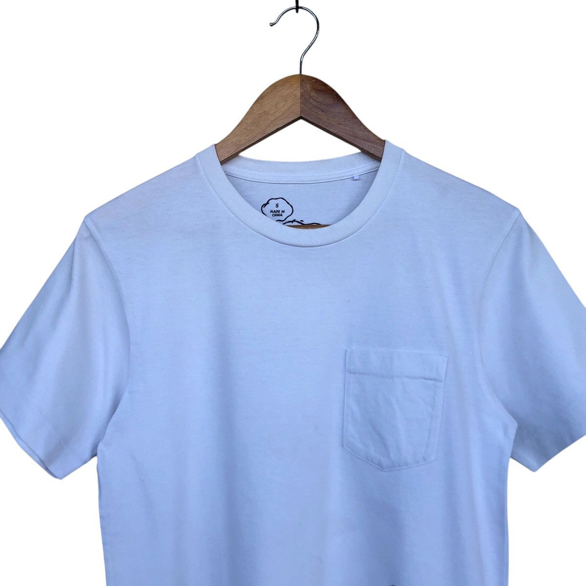 Kaws UNIQLO x kaws tshirt Size US S / EU 44-46 / 1 - 2 Thumbnail