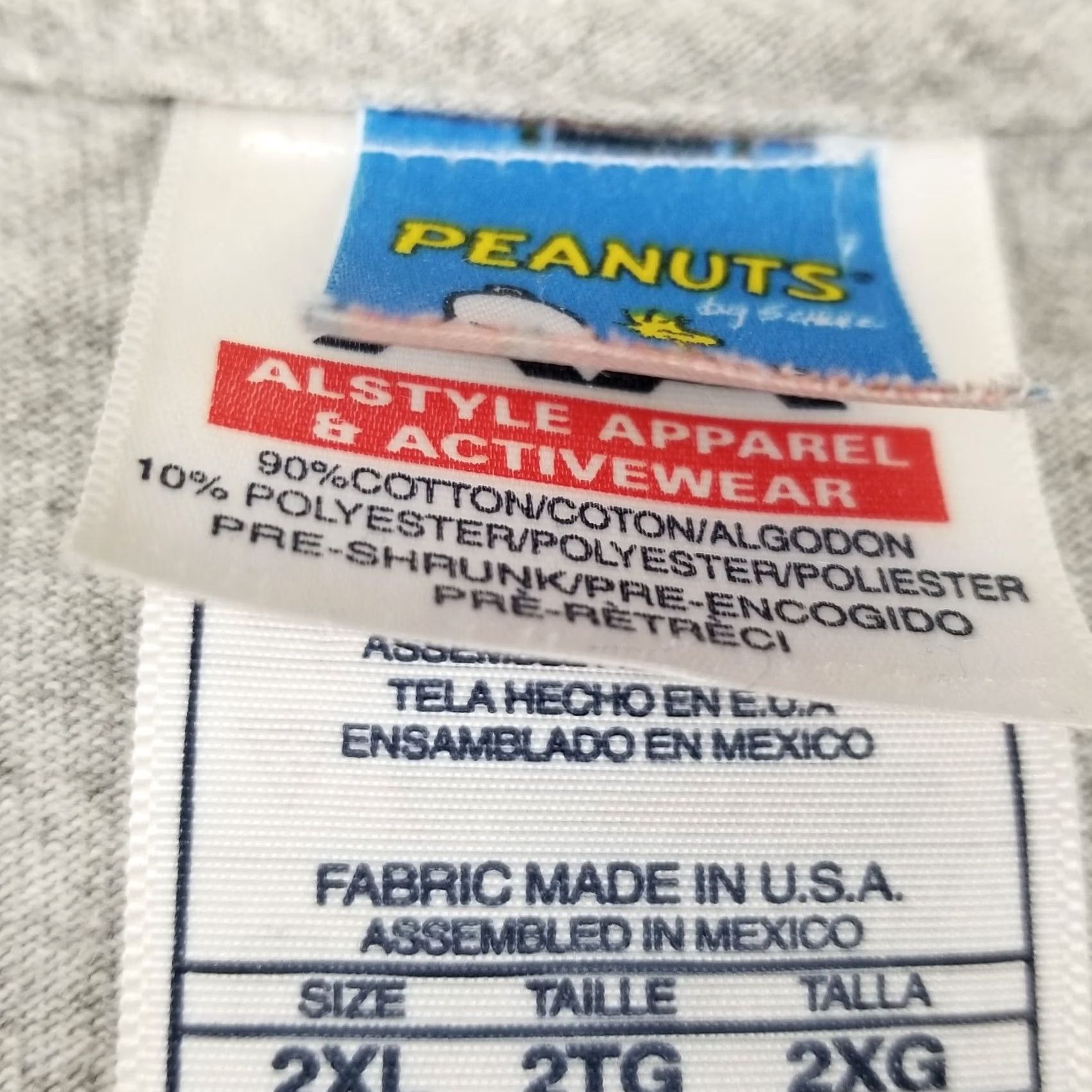 Peanuts Vintage Snoopy Shirt Mens 2XL Gray Cotton T-Shirt Peanuts Christmas Classic VTG Snoopy Peanuts Mens XXL 1990s Size US XXL / EU 58 / 5 - 5 Thumbnail