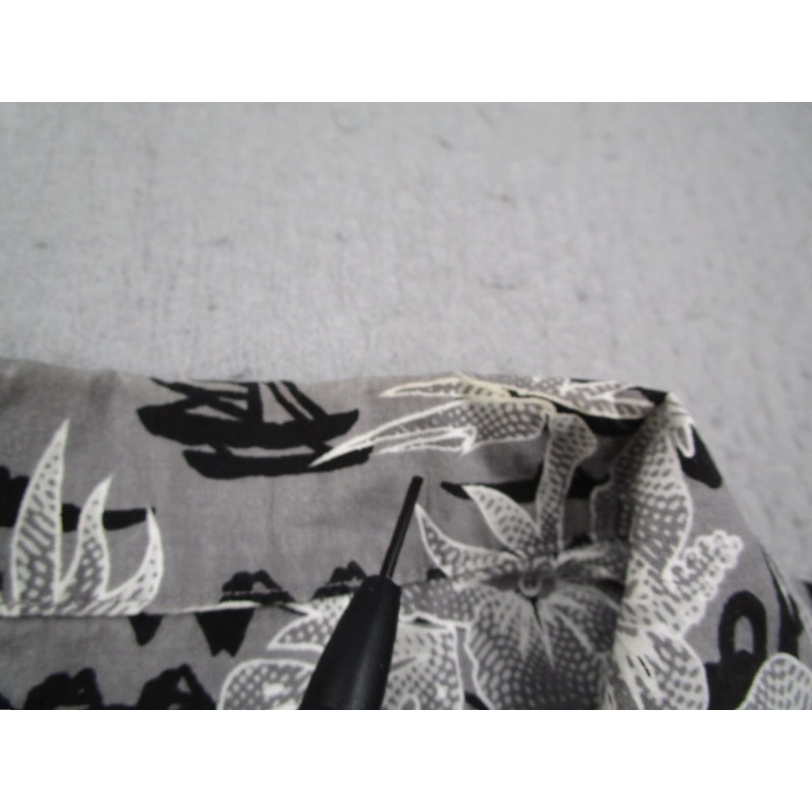 Vintage VINTAGE TC Hawaii Shirt Mens L Gray Floral Hawaiian Short Sleeve Made In USA Y2K Size US L / EU 52-54 / 3 - 5 Thumbnail