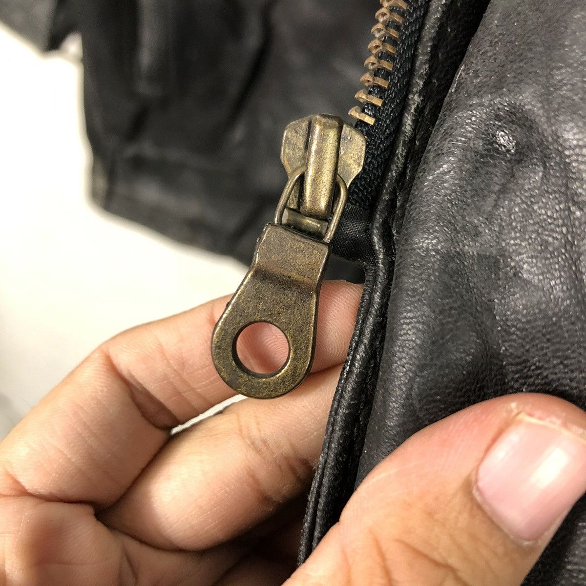 Japanese Brand 🔥VINTAGE LEATHER JACKET MULTI POCKET ROCHI ISSEY MIYAKE Size US L / EU 52-54 / 3 - 18 Thumbnail