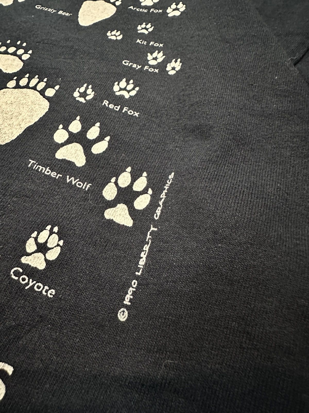 Other Ultra Rare 3D Emblem style Footprint of American Mammals Tee Size US XL / EU 56 / 4 - 3 Thumbnail