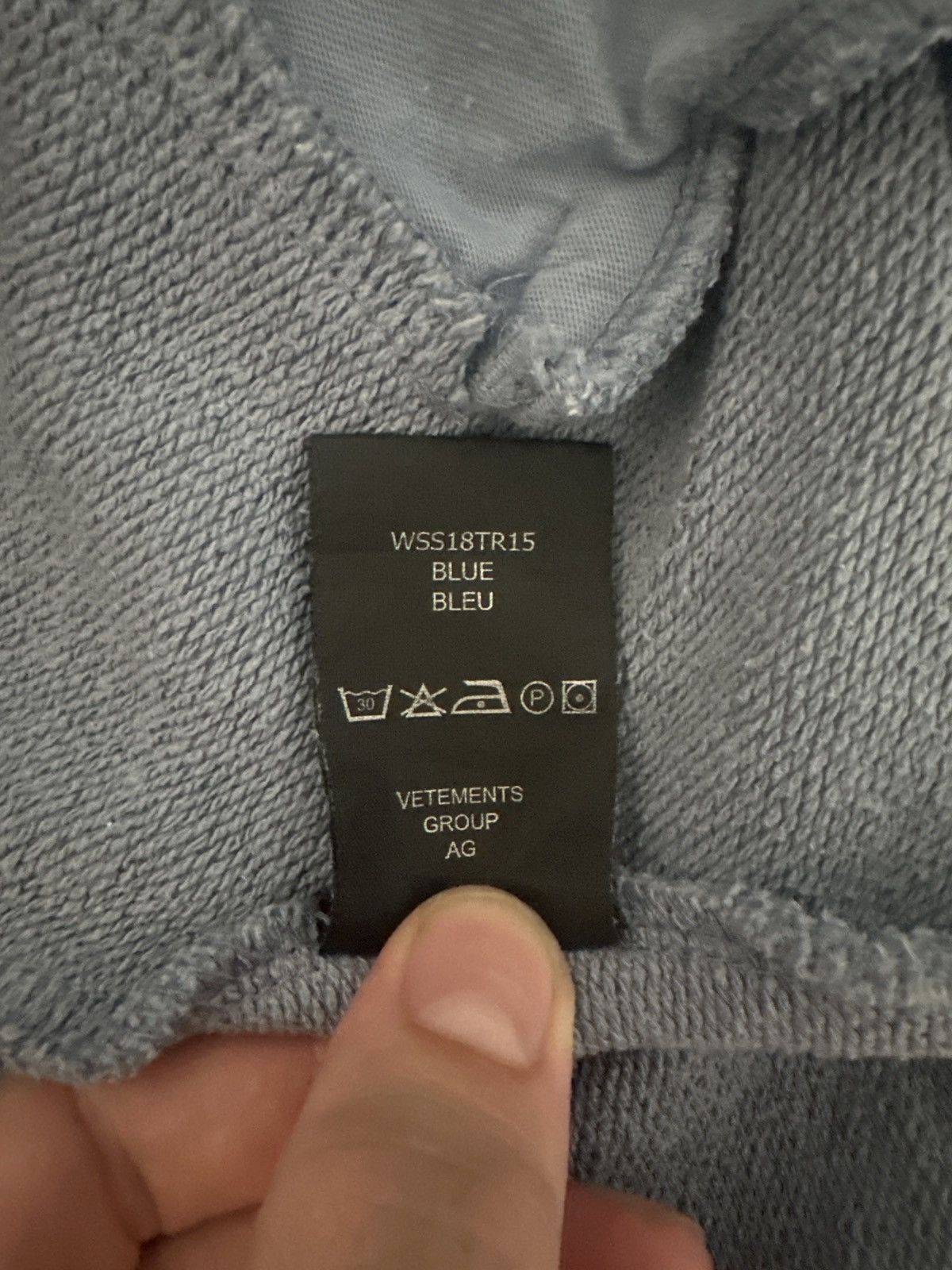 Vetements VETEMENTS SS18 RARE BABY BLUE ZIP UP HOODIE Size XS / US 0-2 / IT 36-38 - 5 Thumbnail