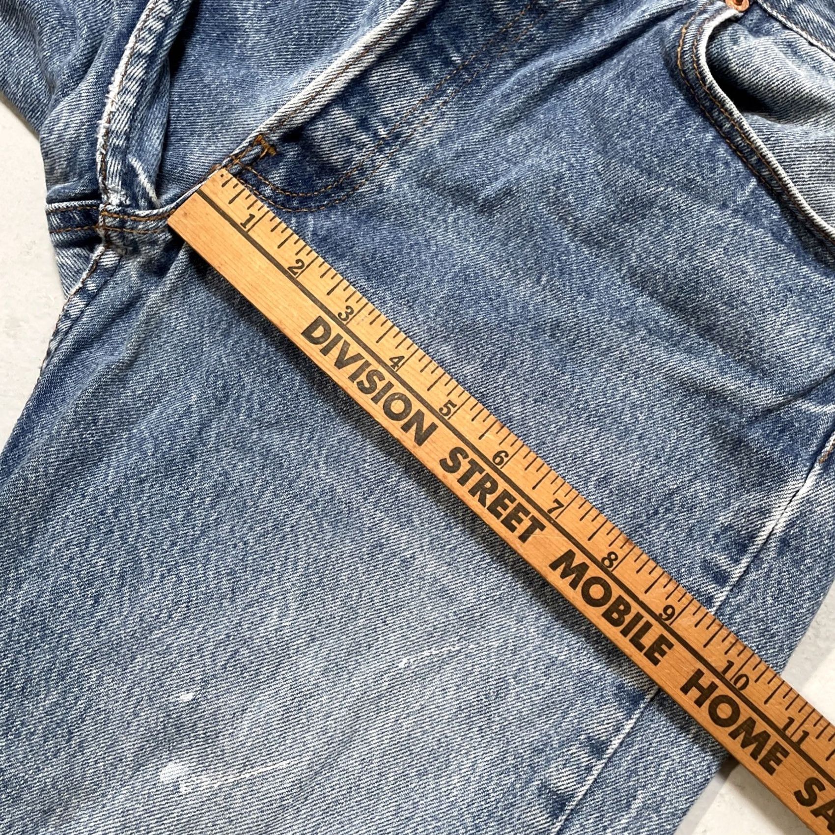 Levi's VINTAGE Levi’s 501 XX Denim Jeans Distressed Paint 34x34 30x30 USA Men Jeans 90s Distressed Americana Heritage Skater Straight Size US 34 / EU 50 - 5 Thumbnail