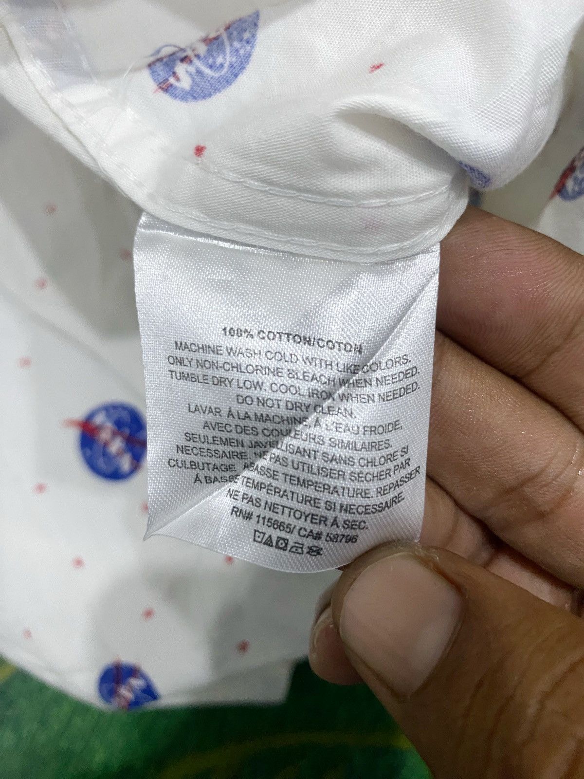 Japanese Brand BuzzAldrin Nasa Logo Over Print Button Up Shirt Size US M / EU 48-50 / 2 - 7 Thumbnail