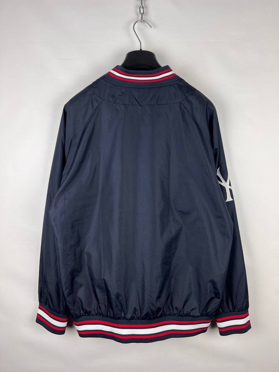 New York Yankees New York Yankees Majestic bomber jacket size XL Size US XL / EU 56 / 4 - 3 Thumbnail