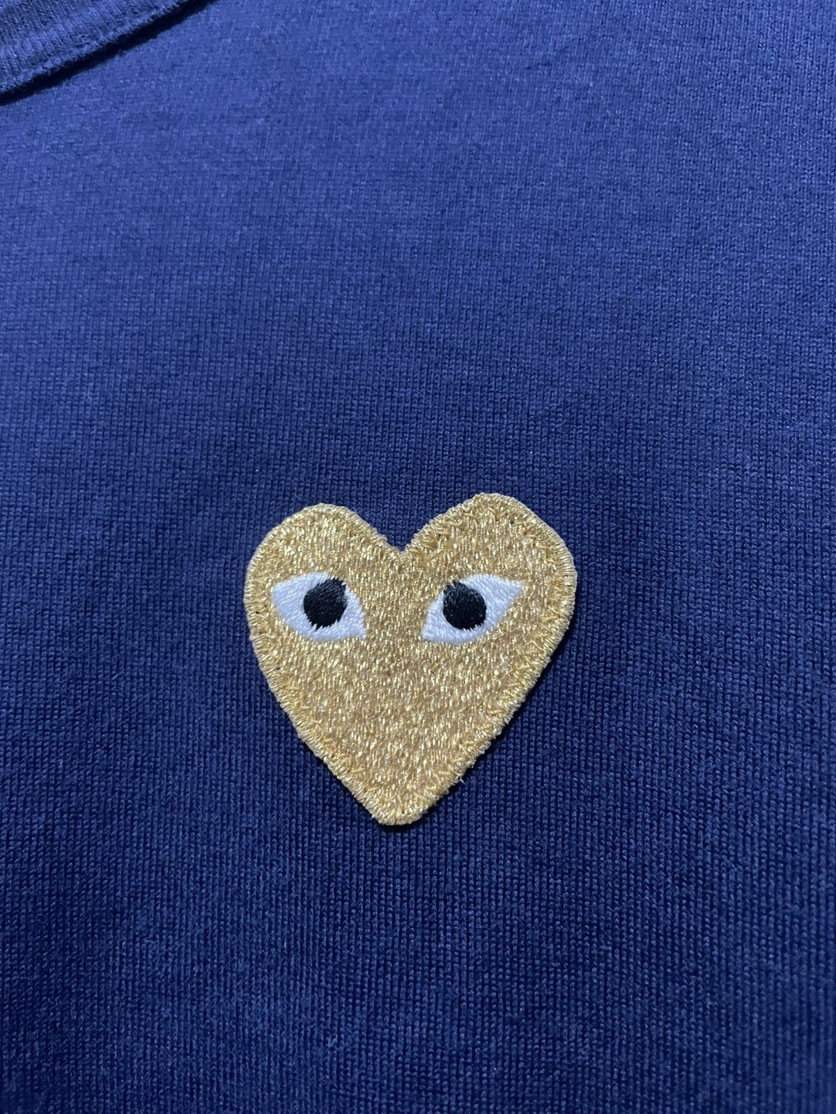 Comme des Garcons × Comme des Garcons PLAY PLAY Comme Des Garçons Tee Small Gold Heart T-Shirt Size US M / EU 48-50 / 2 - 5 Thumbnail