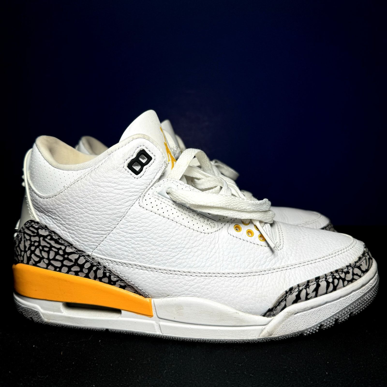 Jordan Brand × Nike Size 8 - Wmns Air Jordan 3 Retro Laser Orange Women's Shoes Size US 8 / IT 38 - 1 Thumbnail