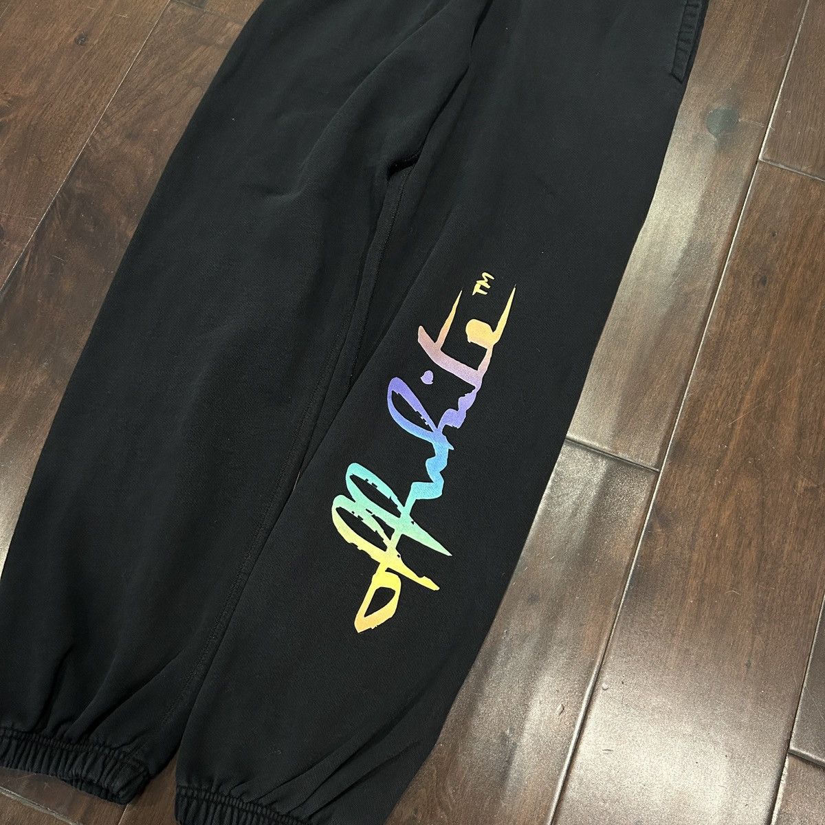 Off-White Off White Rainbow Script Sweatpants Size US 34 / EU 50 - 2 Thumbnail
