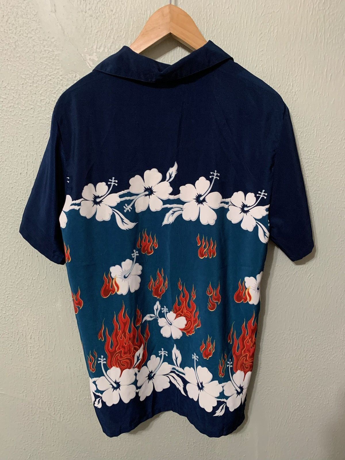 Vintage Vintage Floral Hawaiian Flames Shirt Size US S / EU 44-46 / 1 - 1 Thumbnail