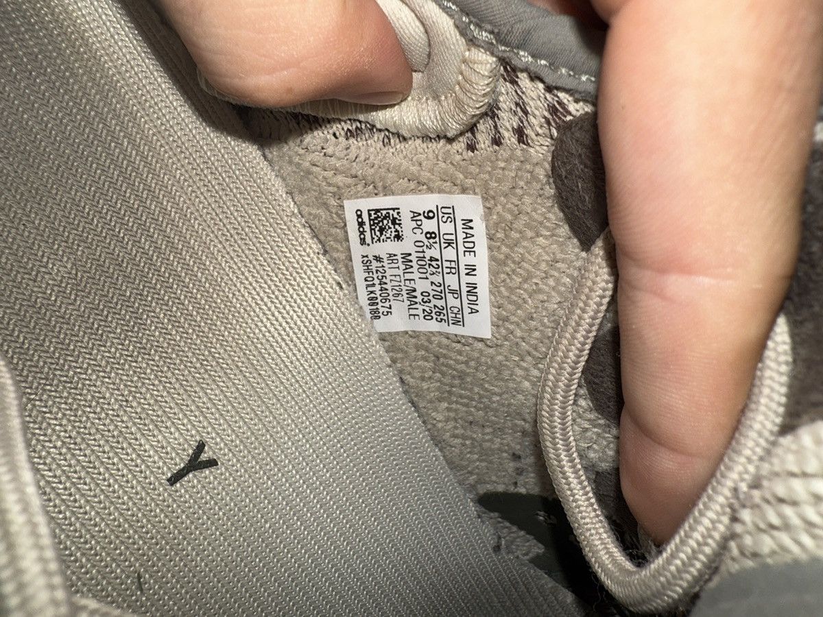 Yeezy Yeezy Boost 350 V2 Size US 9 / EU 42 - 4 Thumbnail