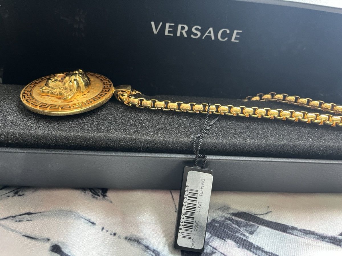 Versace Original Versace Medusa Gold Chain Necklace Size ONE SIZE - 6 Thumbnail
