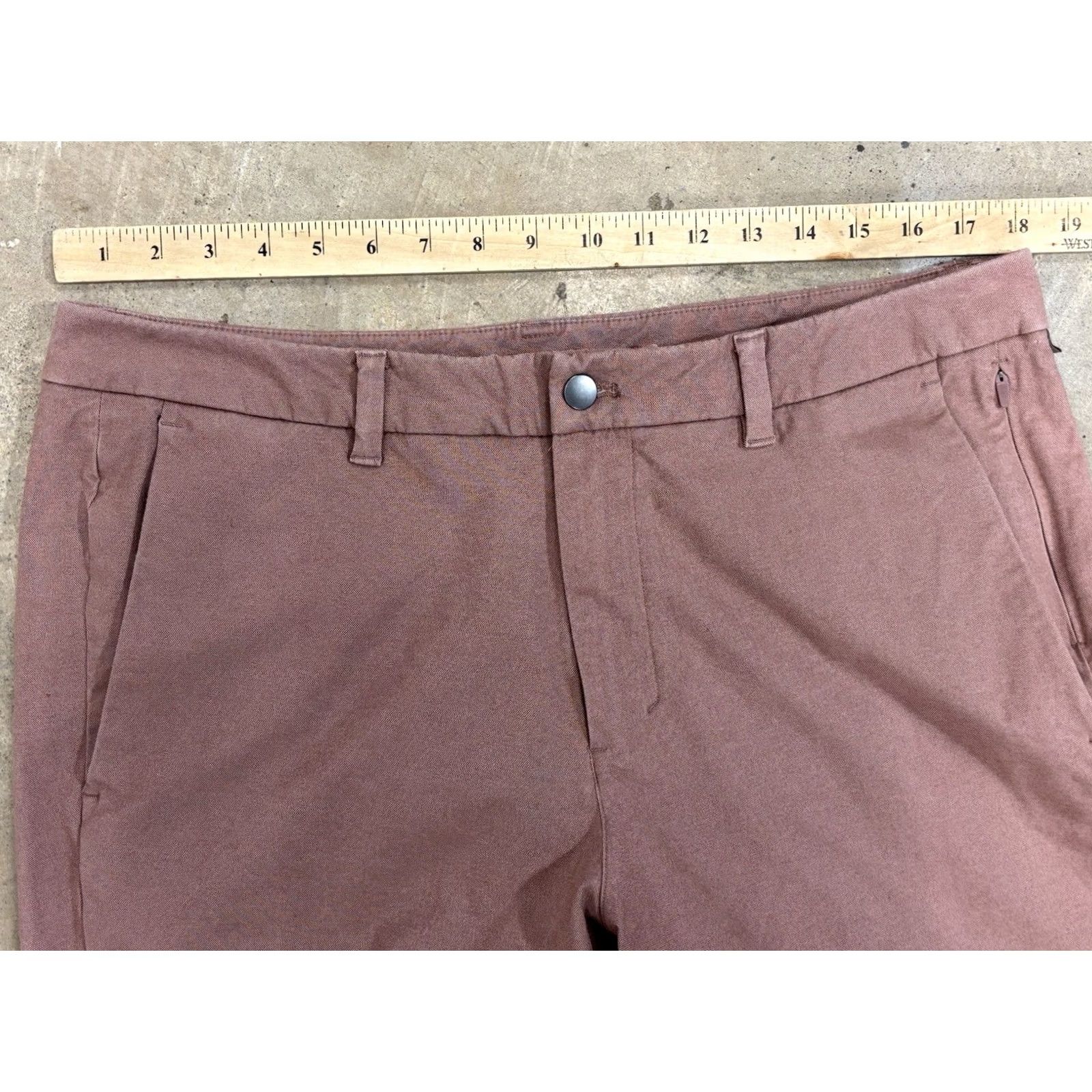 Lululemon Lululemon ABC Utilitech Crop Pants Men’s 36x24 Earth Clay Relaxed Fit Crop Pants Casual Travel City Preppy Mens Size US 36 / EU 52 - 7 Thumbnail