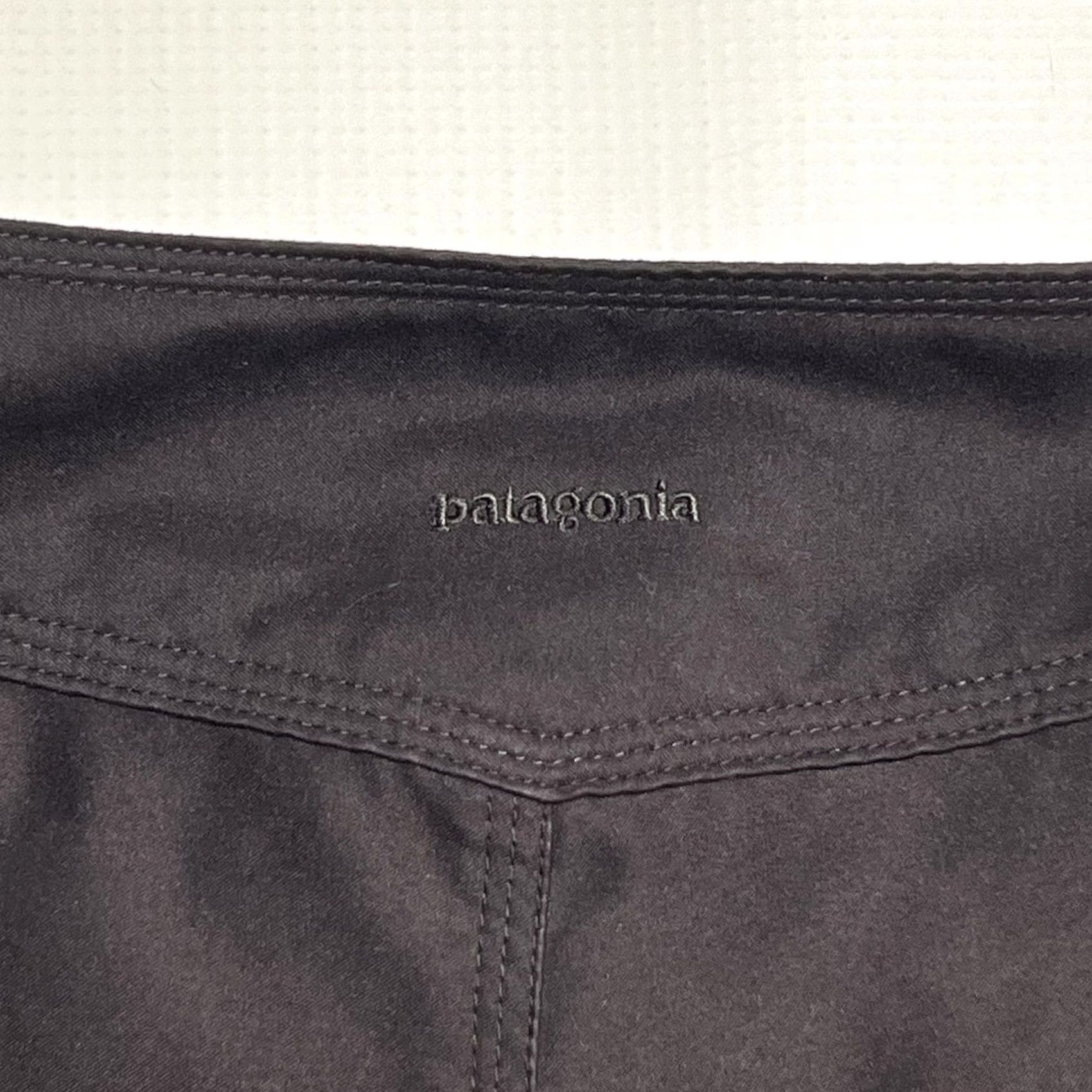 Patagonia Patagonia Pants Womens 4 Black Outdoor Hiking Lightweight Zip Fly Logo Nature Casual Travel Size 27" / US 4 / IT 40 - 5 Thumbnail