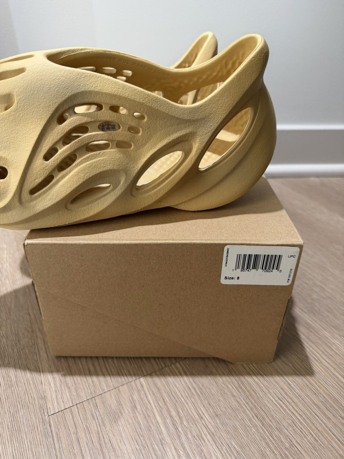 Adidas × Kanye West Adidas Yeezy Foam Runner Size US 8 / EU 41 - 7 Thumbnail