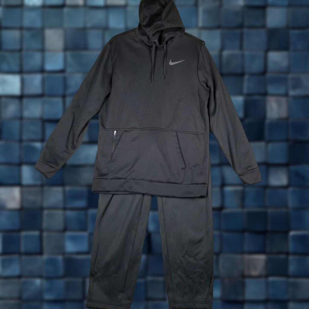 VINTAGE Nike Therma Dri-Fit Black Tracksuit Set Jacket Joggers