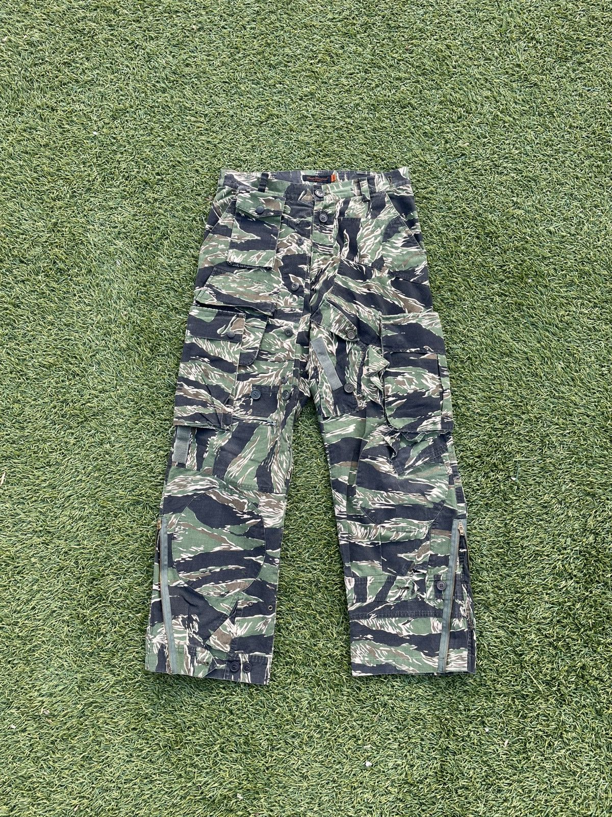 Undercover SS05 Undercover Reconstructed M65 Tiger Camo Set Size US 31 - 2 Thumbnail