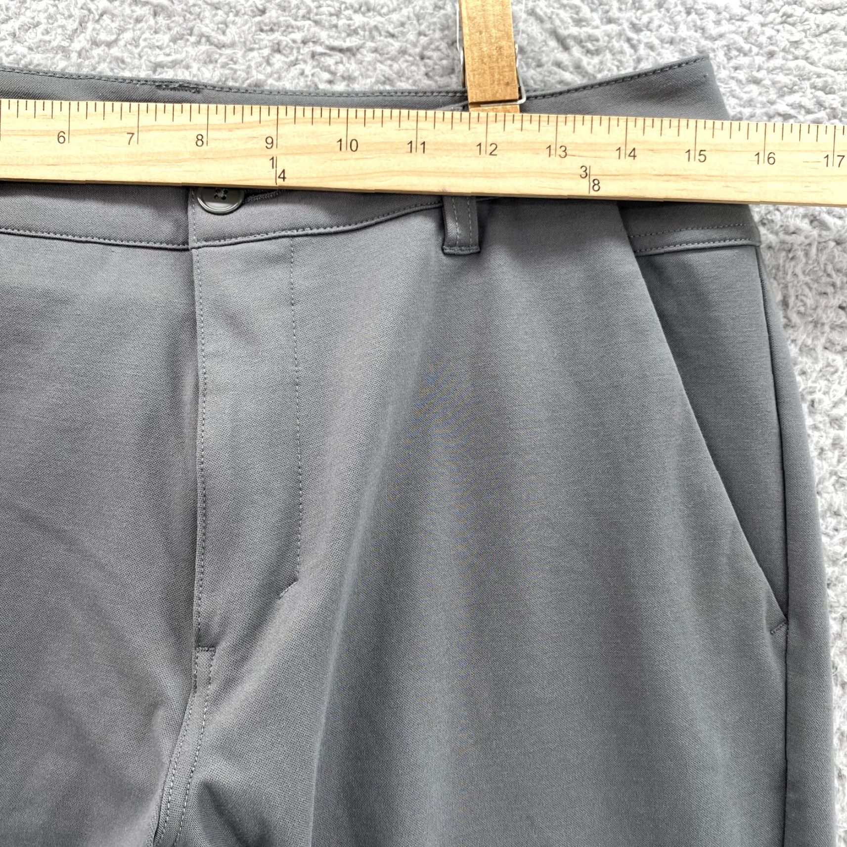 Vintage BYLT Everyday Pant 2.0 Pants 30x29 Gray Slim Mid 30 BYLT Everyday Pant 2.0 Men's Gray Flat Front Classic Golf Slacks Preppy Size US 30 / EU 46 - 4 Thumbnail